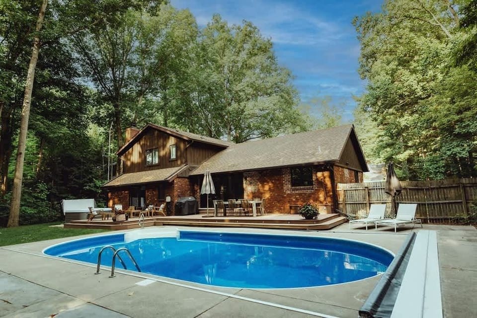 The Loma House retreat with a pool perfect for sun, swims, and time together.