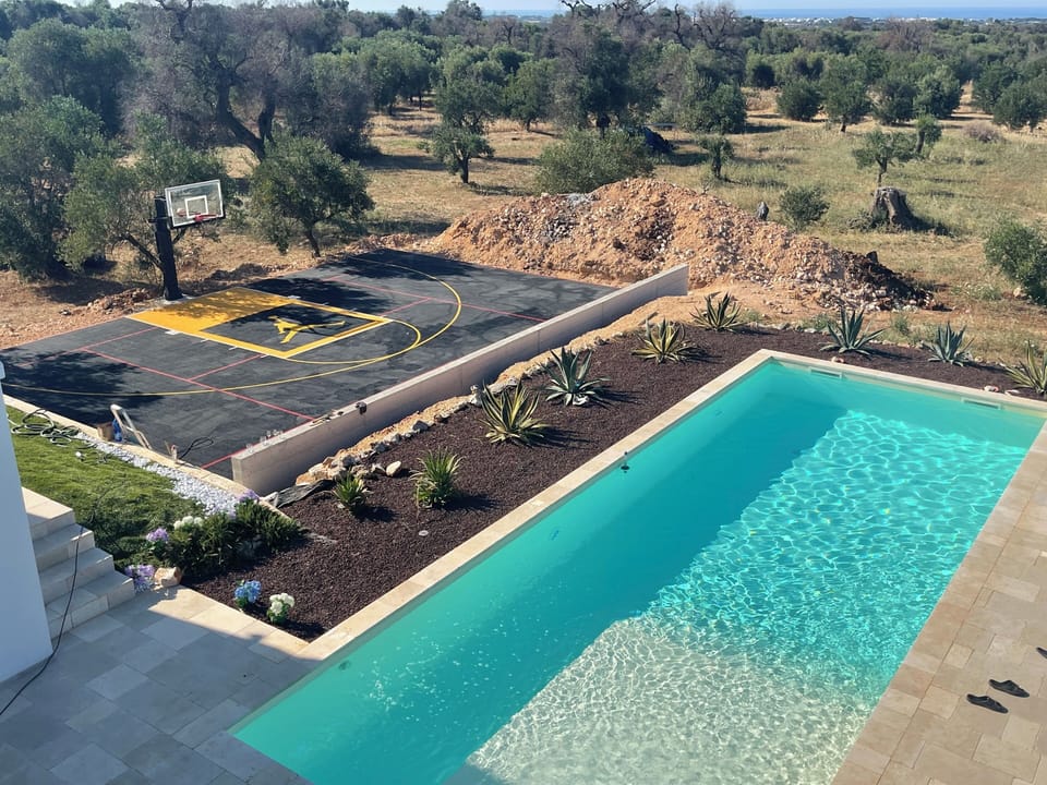 Sport court