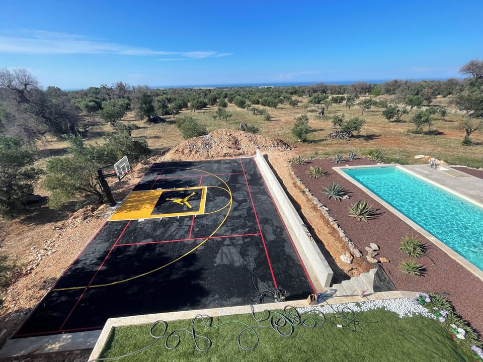 Sport court