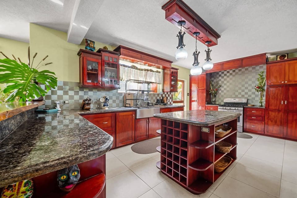 House, 4 Bedrooms, Garden View | Interior