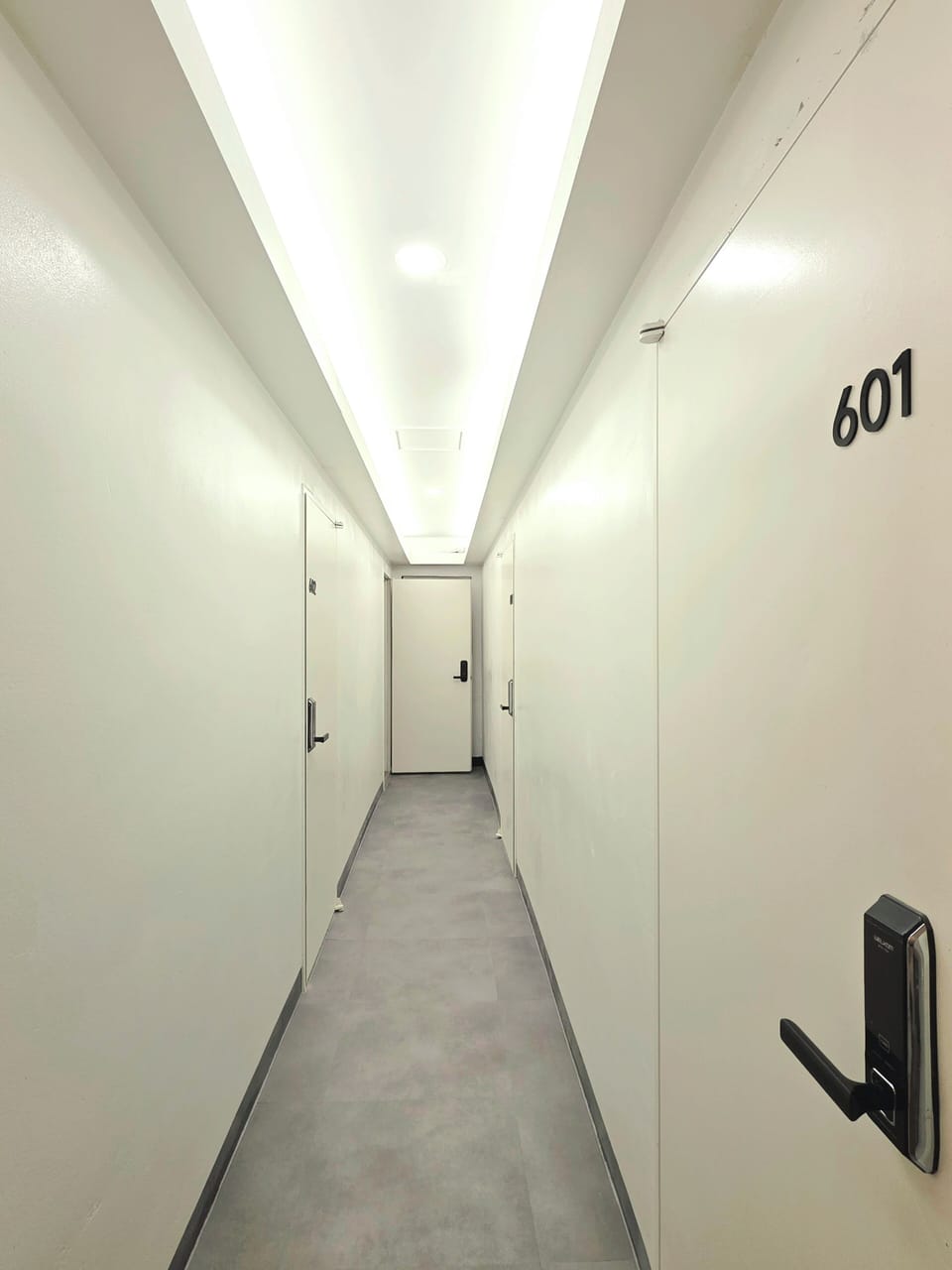 Standard Double Room | Laptop workspace, free WiFi