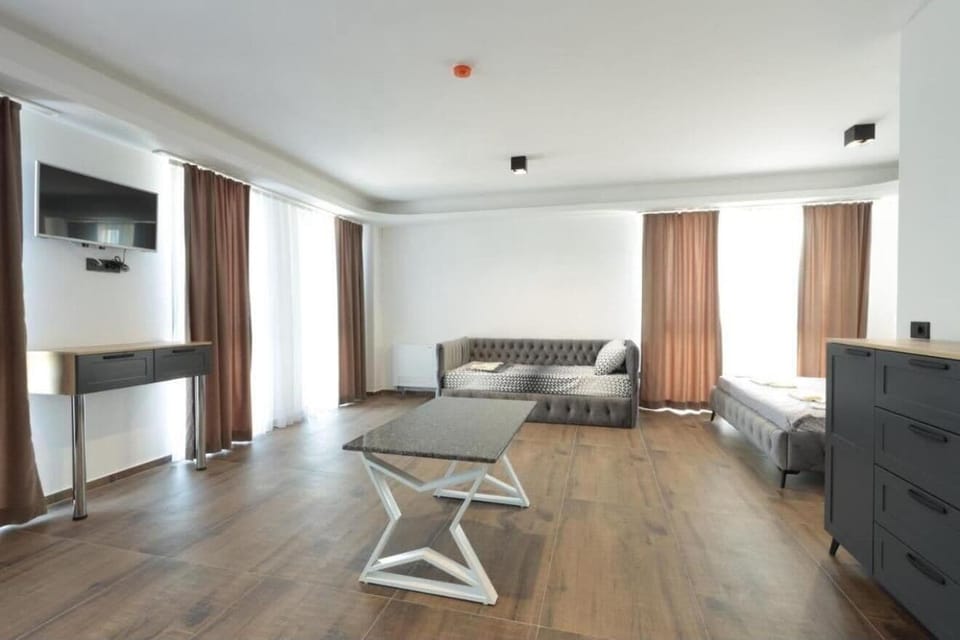 Deluxe Double Room, Mountain View | Free WiFi
