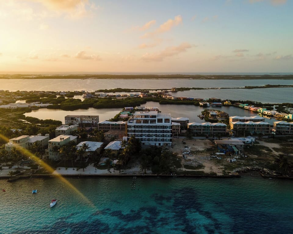Watermark Hotel w/Ocean & Lagoon Views
