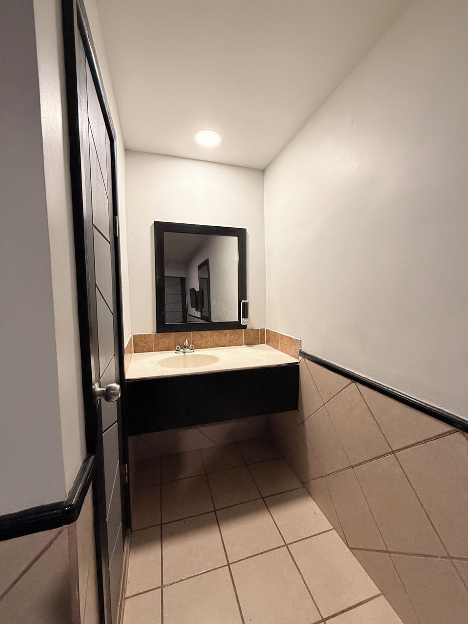 Basic Double Room | Bathroom | Shower, towels, soap, shampoo