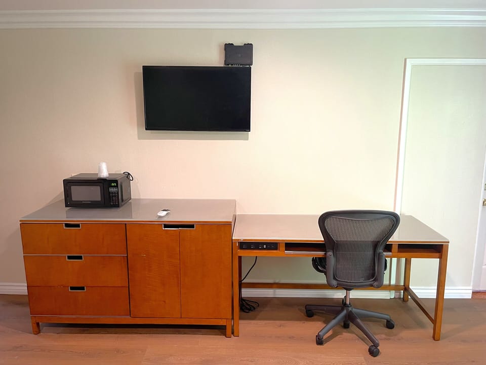 Double Room, 1 Double Bed | Desk, laptop workspace, free WiFi, bed sheets