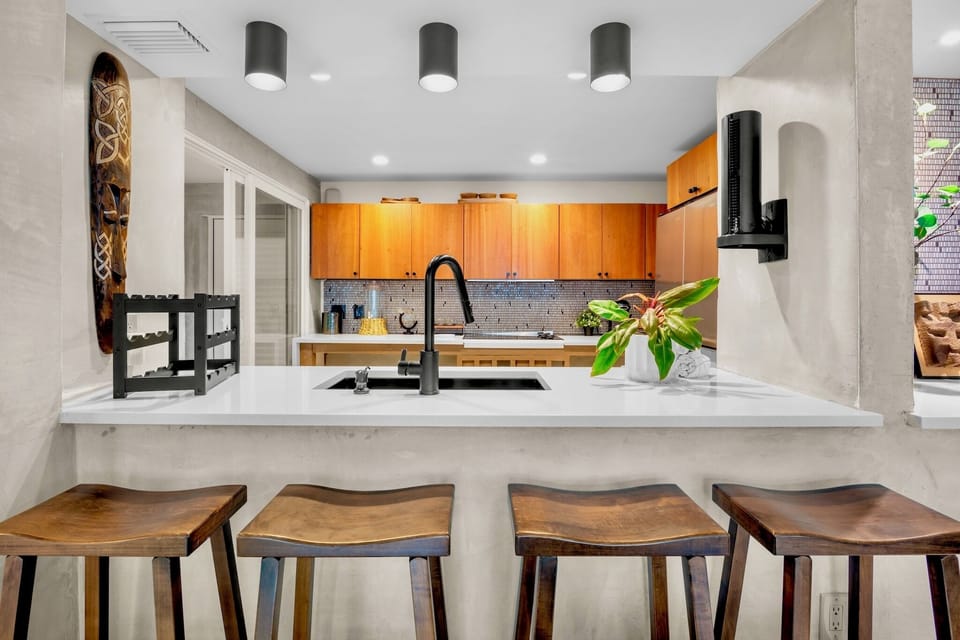 Breakfast Bar