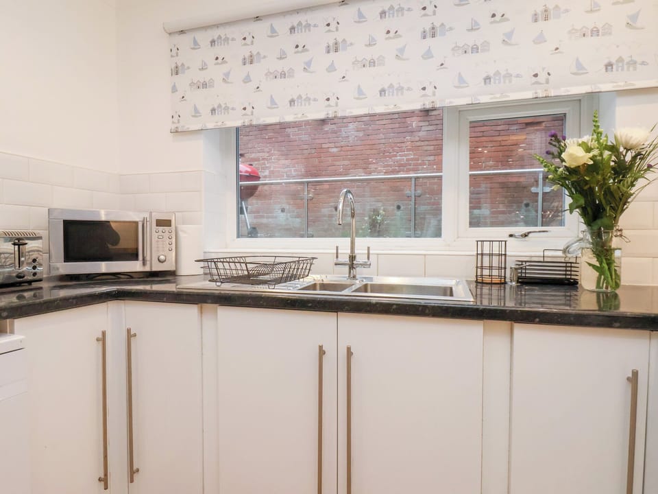 Dishwasher, cookware/dishes/utensils