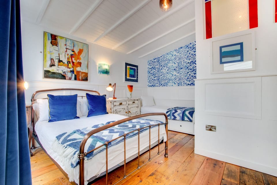 Tremayne - Double & Single beds