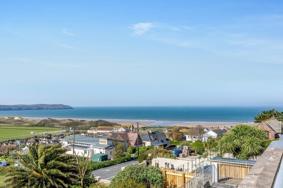 Beach/ocean view