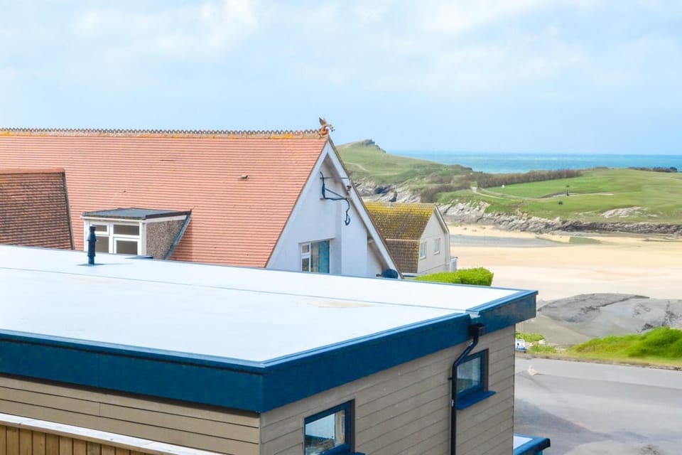 Beach/ocean view