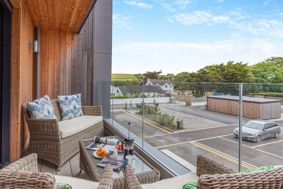 Lounge Balcony