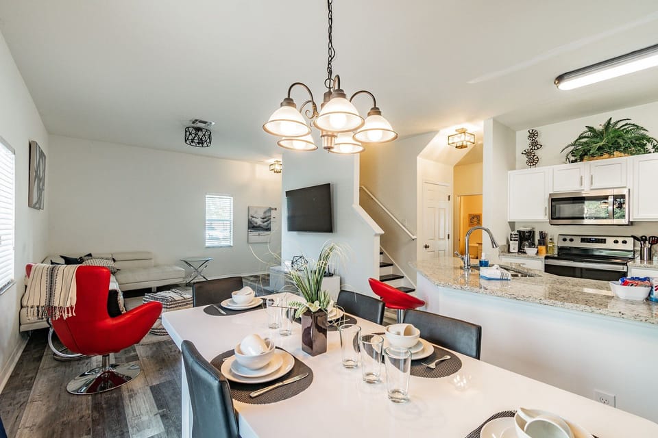 Basic Villa | Dining