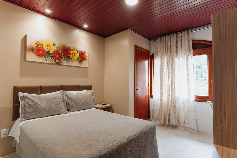 Standard Double Room, 1 Double Bed, Garden View, Executive Level | Laptop workspace, free WiFi