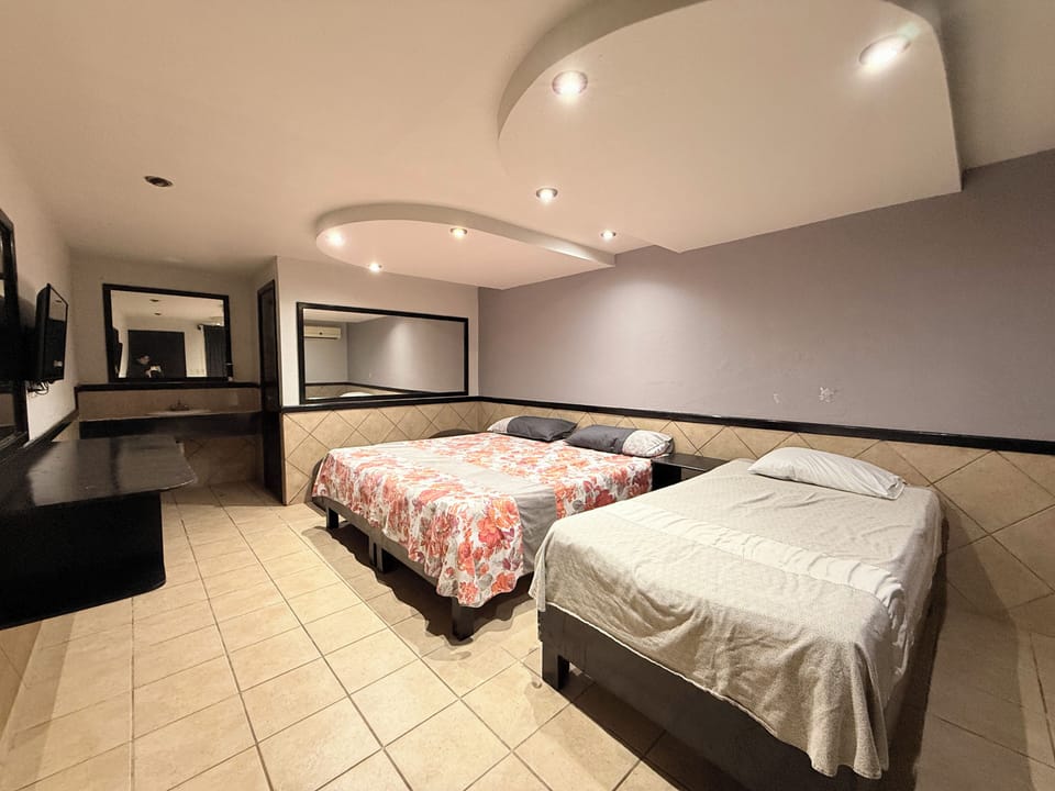 Double Room | WiFi (free)