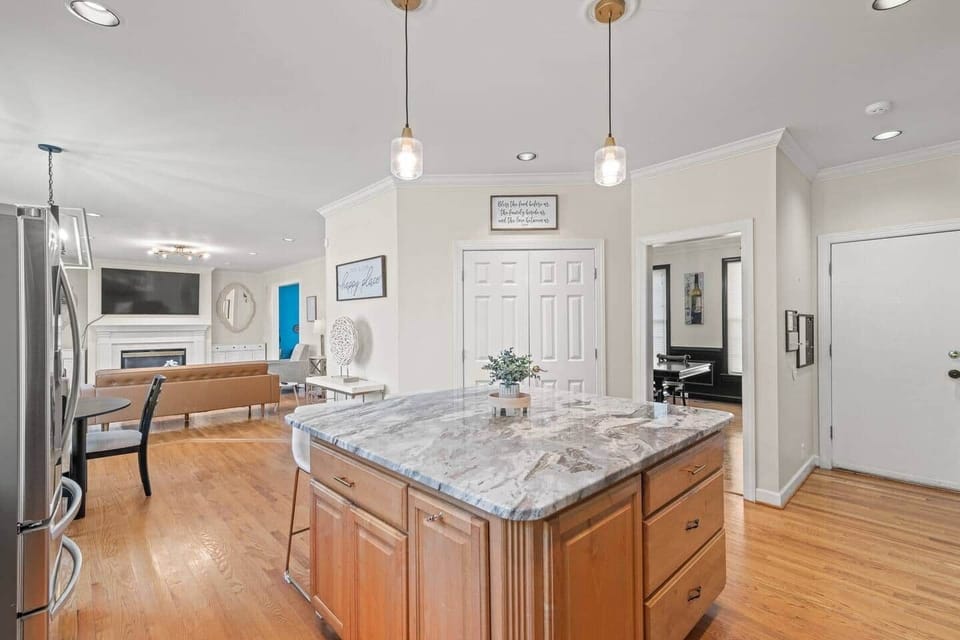 Dining Room (3)