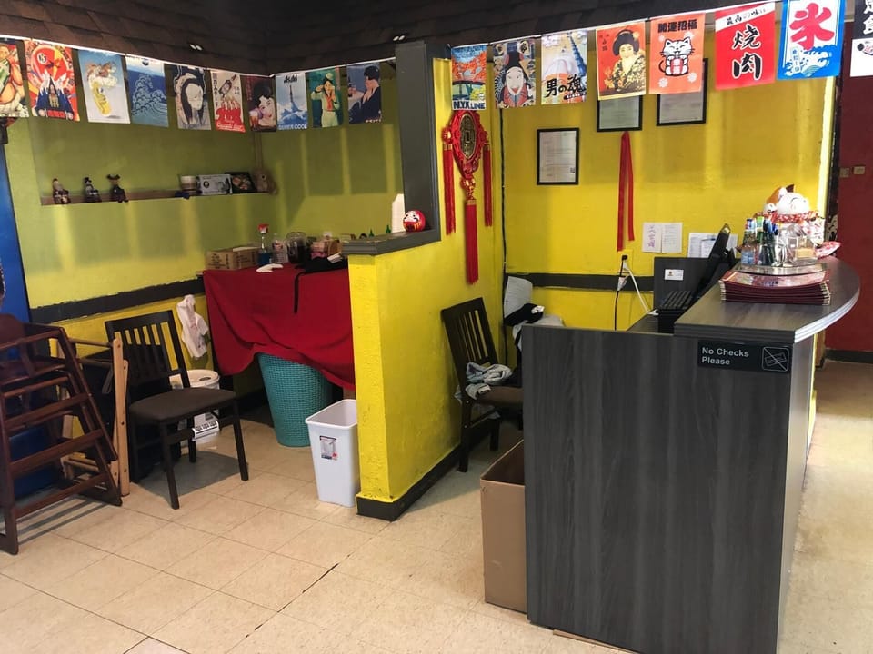 Breakfast, dinner, brunch served; American cuisine 