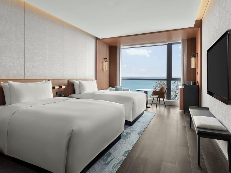 Deluxe Room, 1 Double Bed, Lake View | Premium bedding, down comforters, minibar, in-room safe