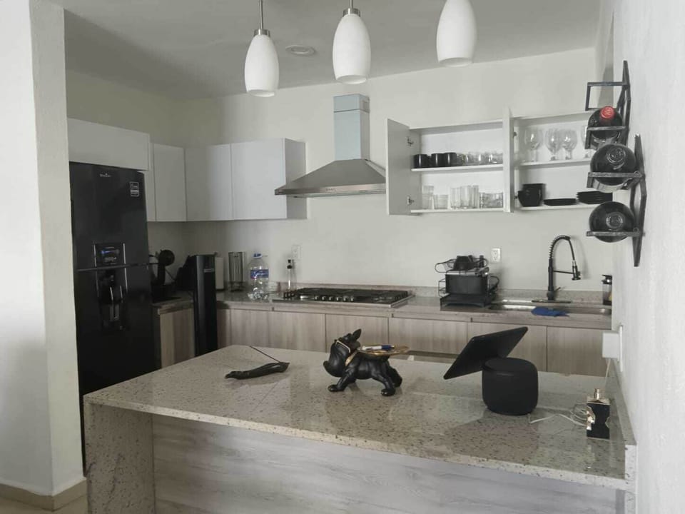 Deluxe Apartment, Balcony | Private kitchen
