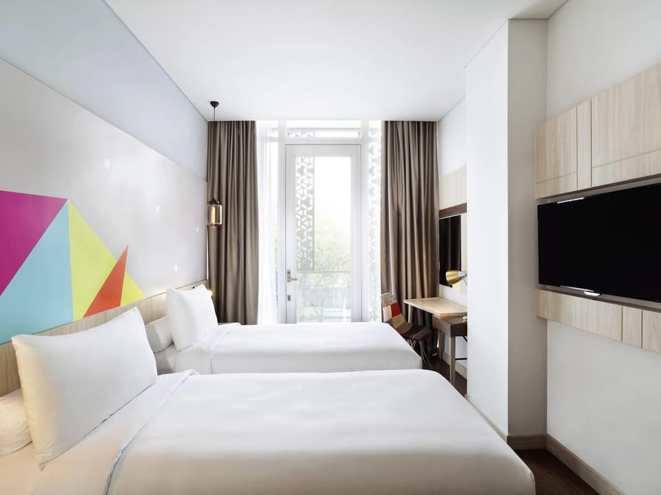Superior Room, 2 Twin Beds, Balcony | Minibar, in-room safe, desk, laptop workspace