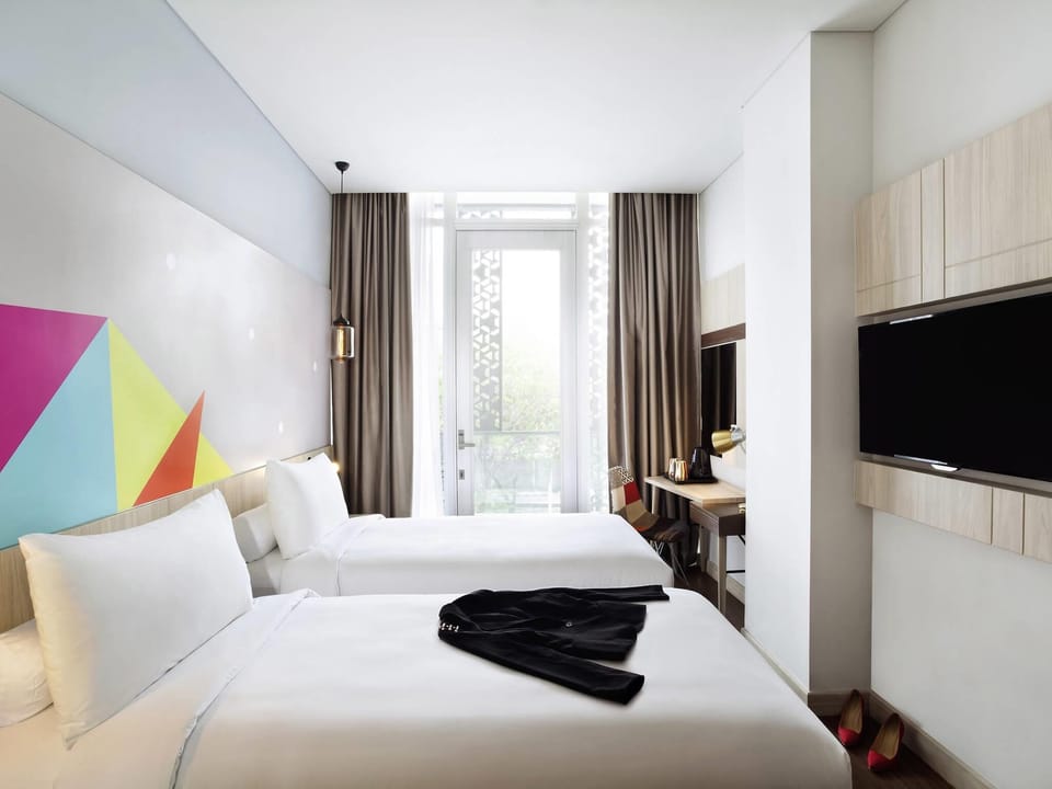 Superior Room, 2 Twin Beds, Balcony | Minibar, in-room safe, desk, laptop workspace