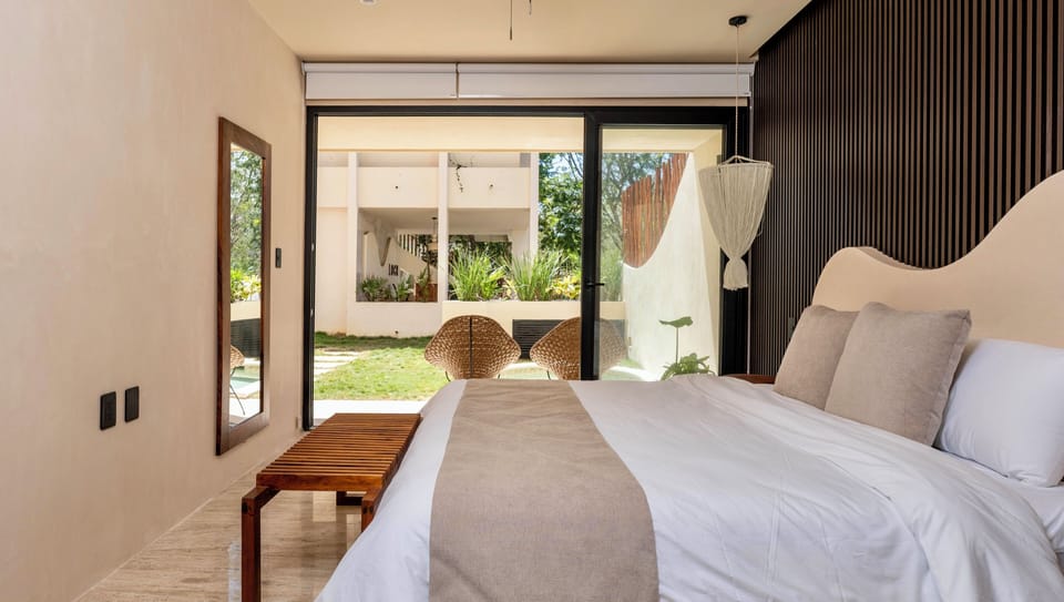 Deluxe Apartment | In-room safe, free WiFi, bed sheets