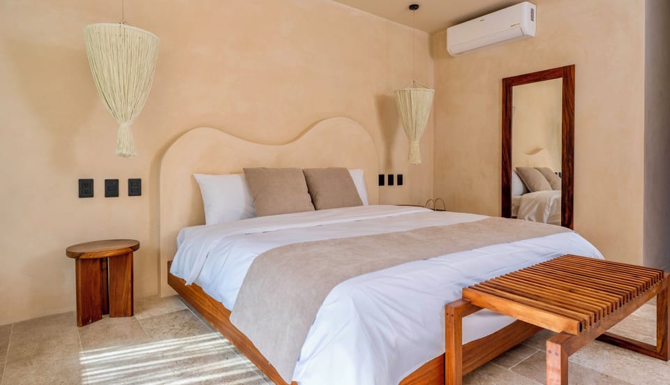 Superior Apartment, Garden View | In-room safe, free WiFi, bed sheets