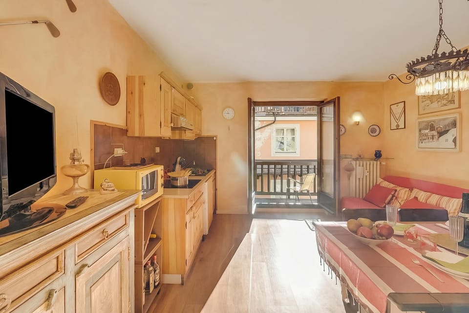 Living and dining room