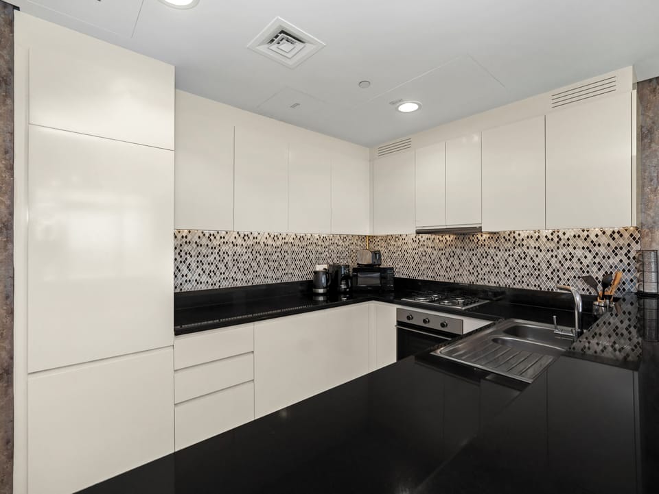 Comfort Apartment, Balcony, City View | Private kitchen