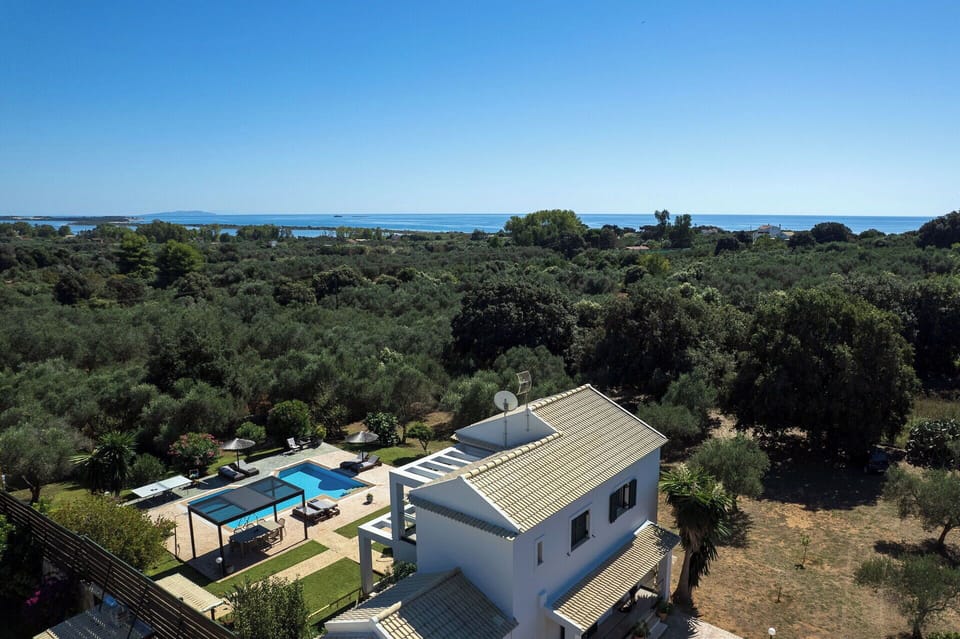Building Exterior, Outdoor, Pool, Scenic View