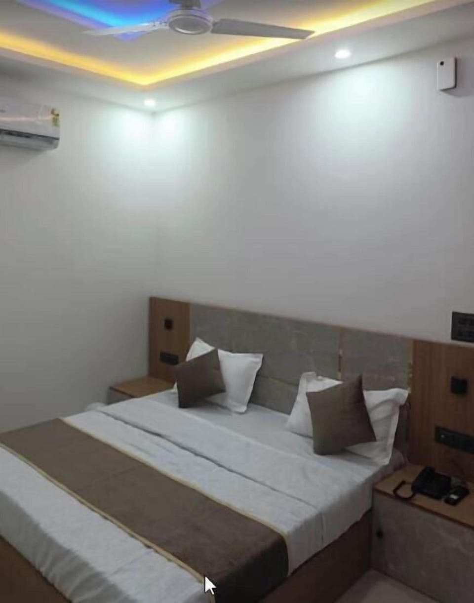 Deluxe Room | Free WiFi