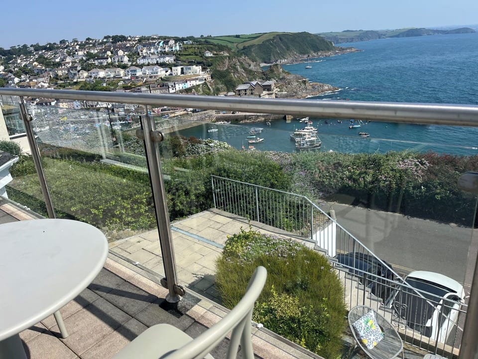 Balcony, Apartment, Sea, Coast, Resort, Seaside Resort, Bay, Hotel, Resort Town, Eco Hotel