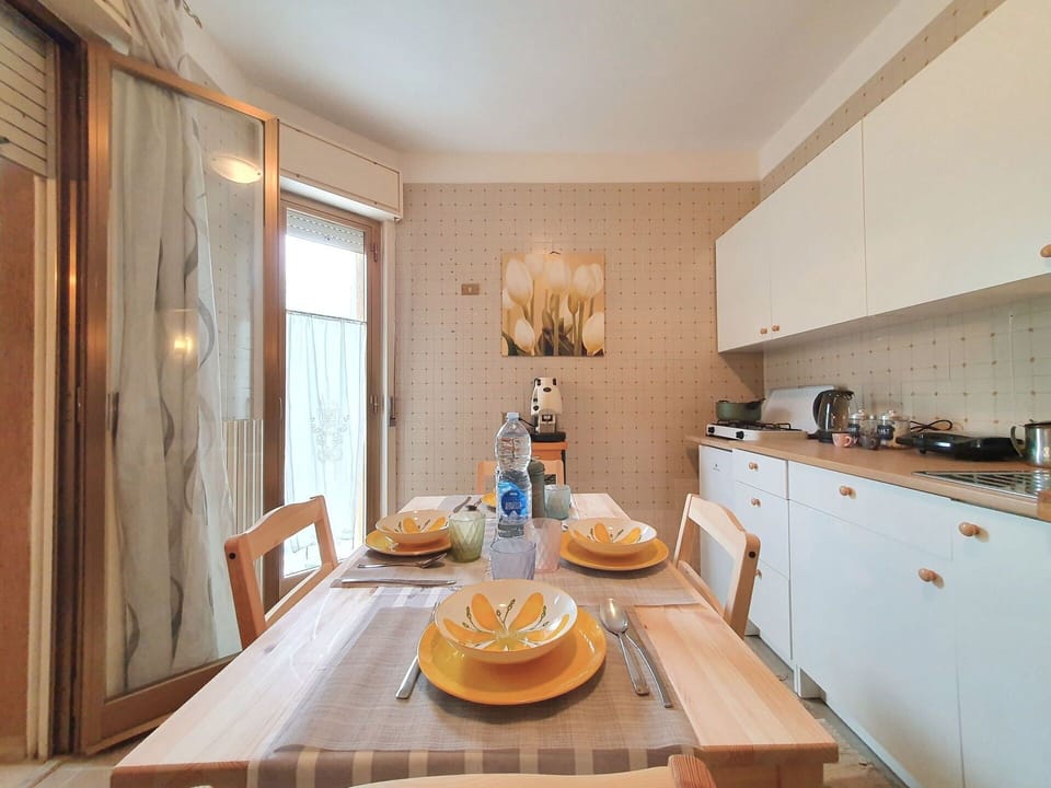 Interior Design, Furniture, Flooring, Wood, Floor, Ceiling, Countertop, Room, Lighting, Kitchen