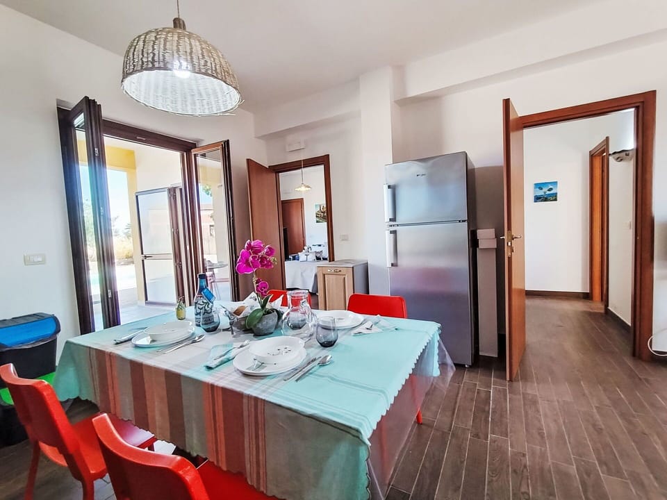 Furniture, Wood, Interior Design, Flooring, Table, Chair, Apartment, Floor, Kitchen & Dining Room Table, Room
