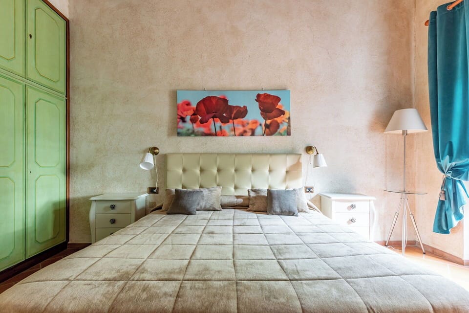 Autumn, Bedroom, Spring, Summer