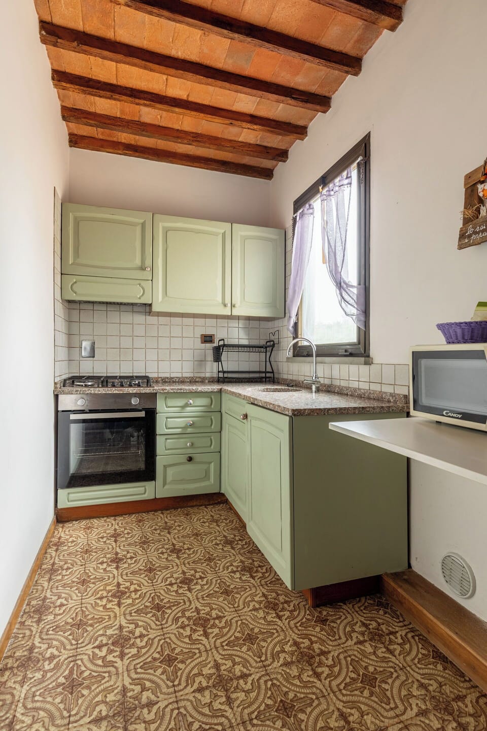 Autumn, Kitchen, Spring, Summer