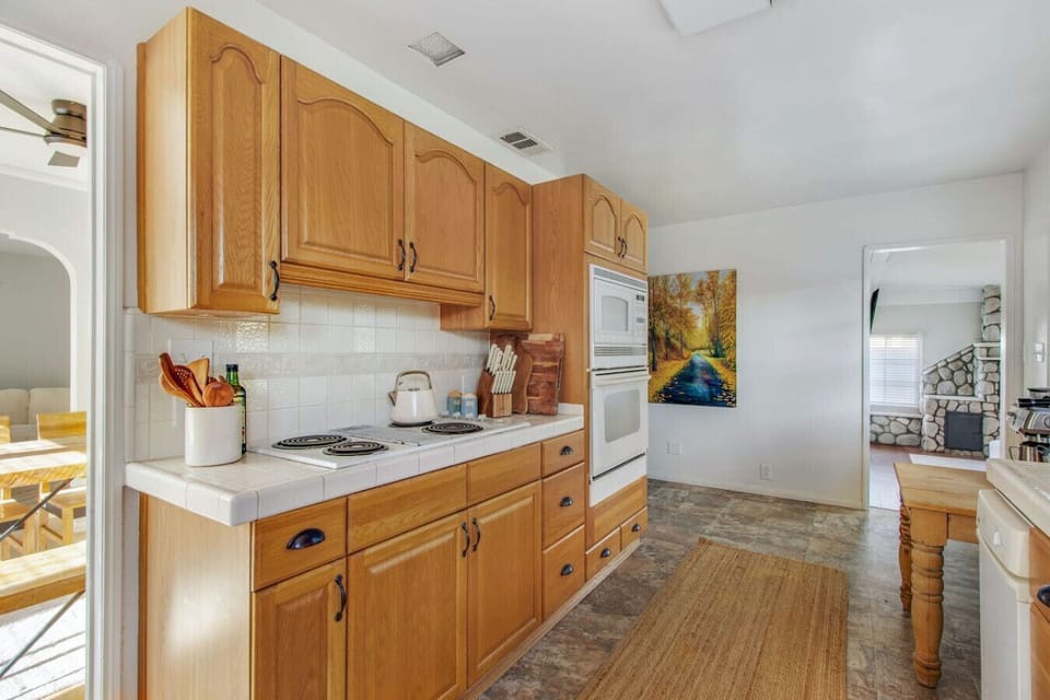 Well-equipped kitchen with full-size appliances and plenty of storage.
