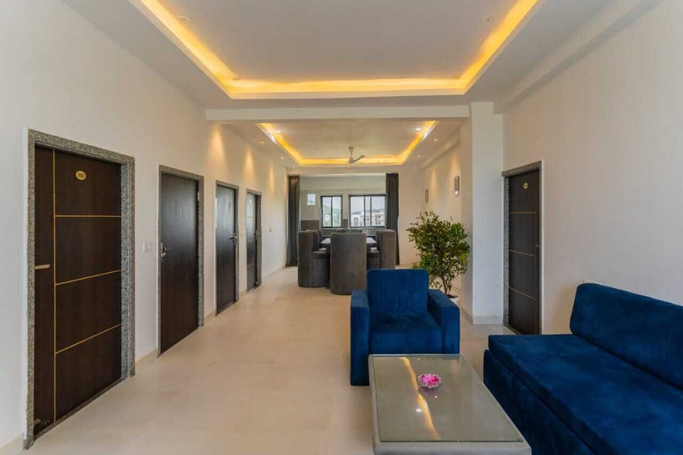 Deluxe Villa, Balcony | Living area | Computer monitors, printers