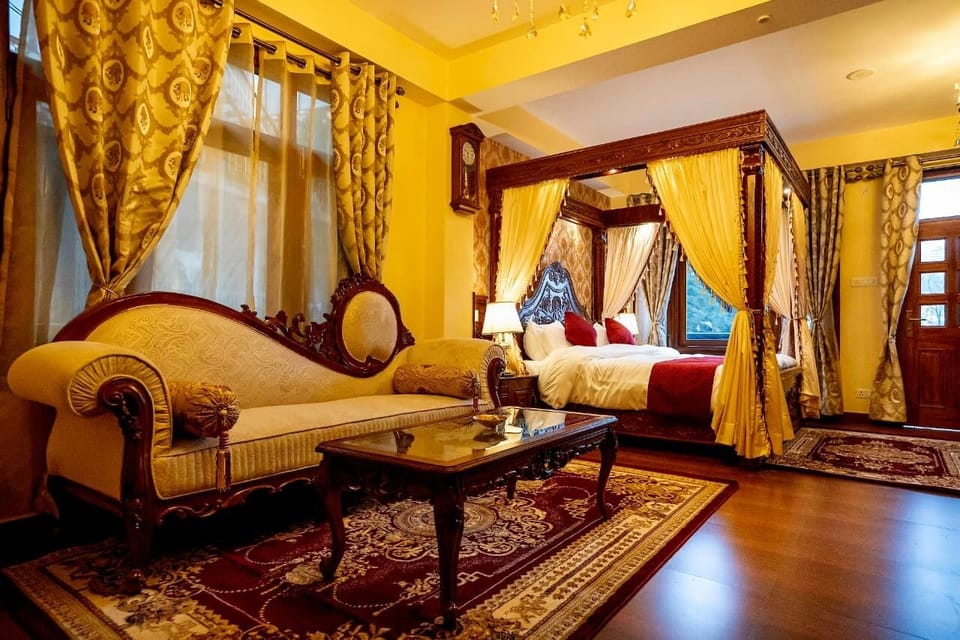 Royal Room | Free WiFi