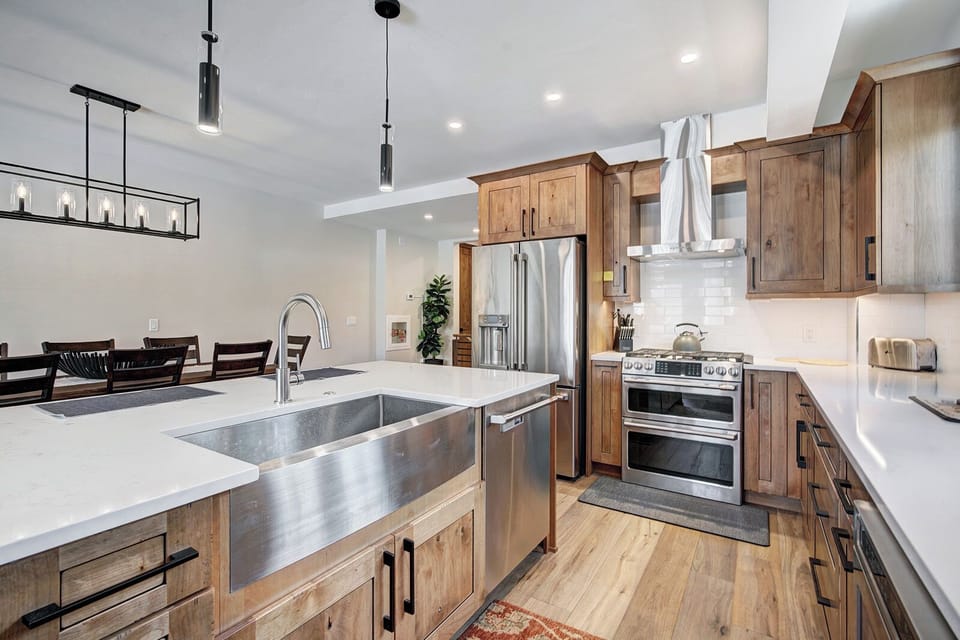 MOF1 Kitchen