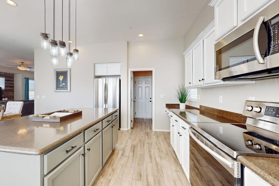 House (4 Bedrooms) | Interior