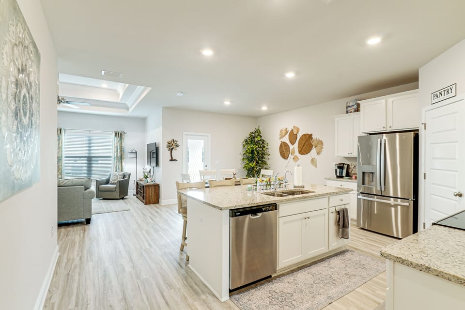 House (4 Bedrooms) | Interior