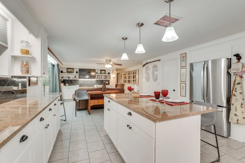 House (2 Bedrooms) | Front of property
