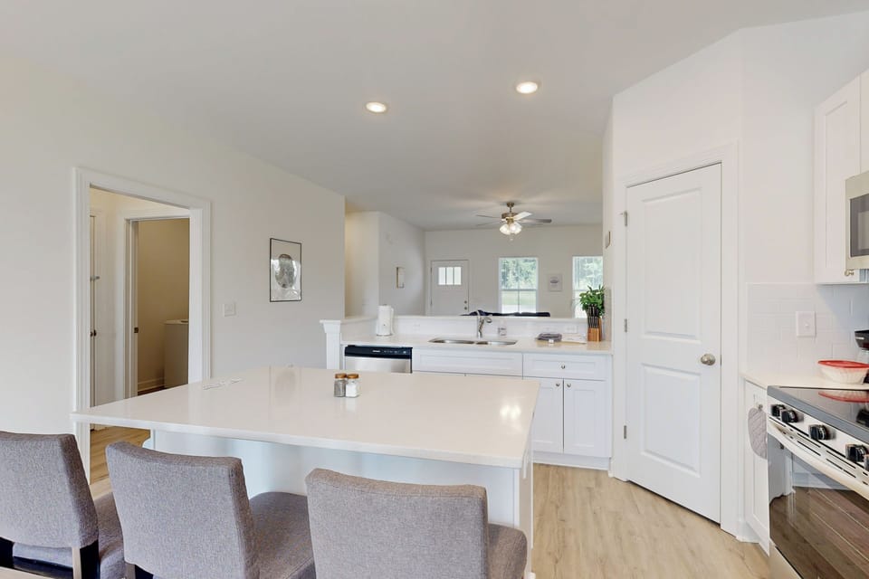 House (4 Bedrooms) | Interior