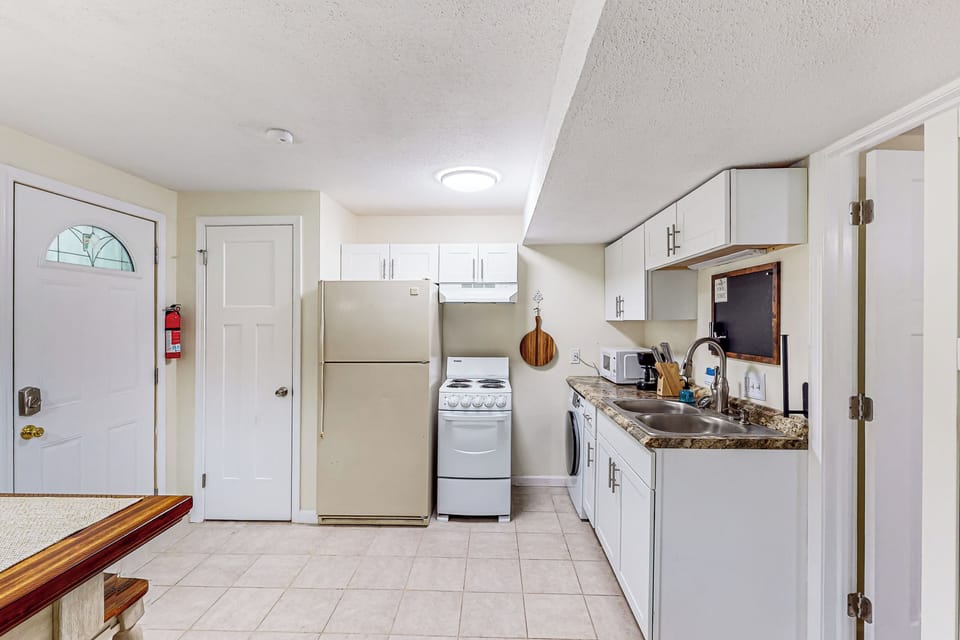 Apartment (1 Bedroom) | Interior