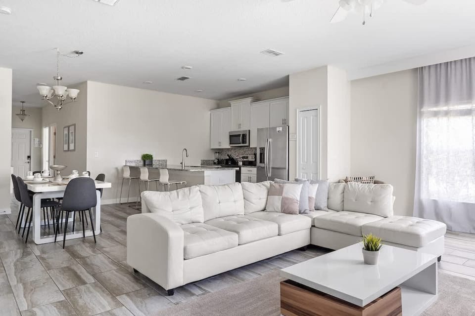 Communal lounge / TV room,Living Room