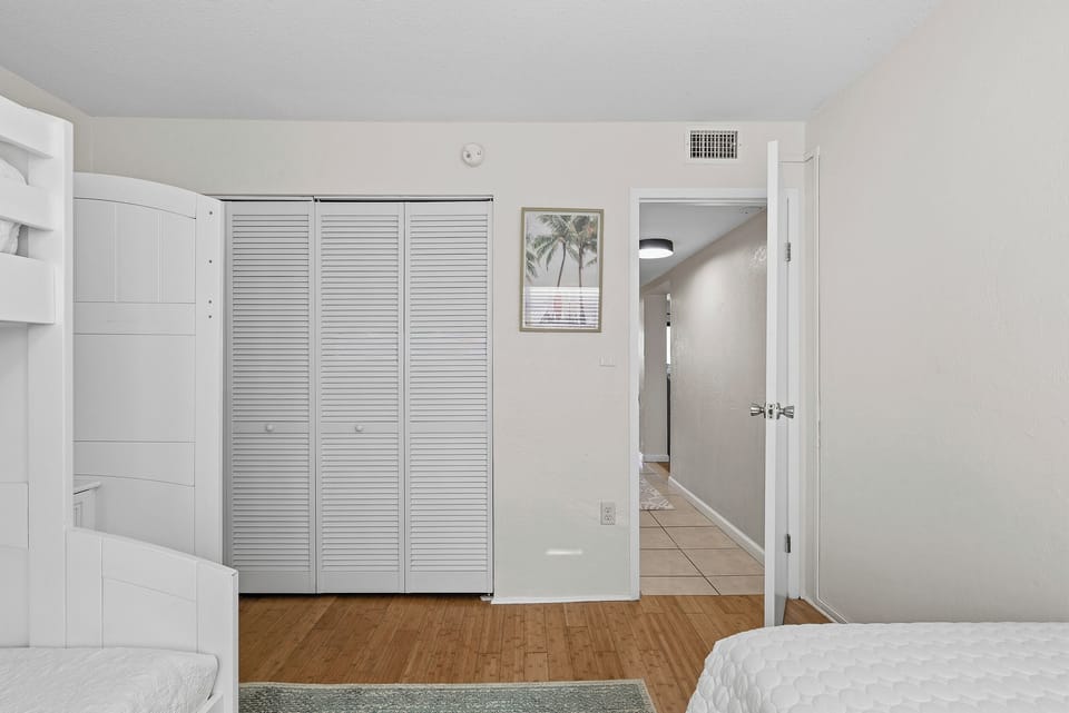 Twin/Double Bunk + Trundle + Twin Bed