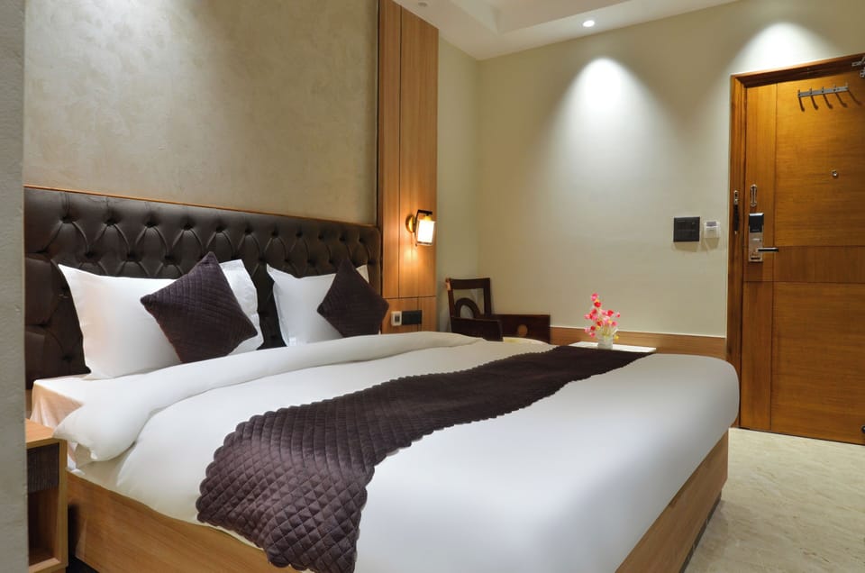 Deluxe Double Room | Free WiFi