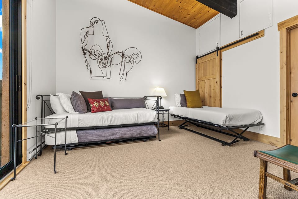 Bedroom 2 | 2 Twin Beds | Trundle Bed
