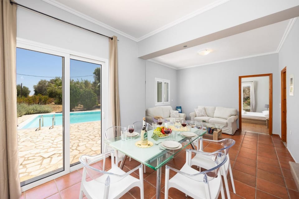 Open Plan Dining and Living Areas