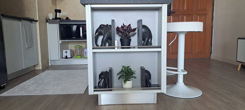 Condo, 1 Bedroom, Accessible, Garden View | Interior
